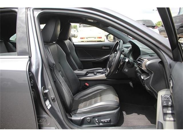 LEXUS IS300h