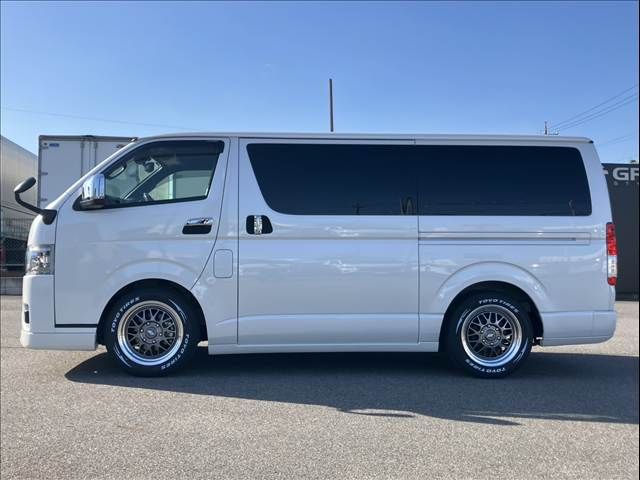 HIACE van 2WD