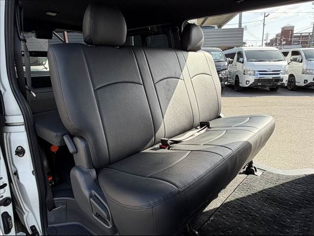 HIACE van 2WD
