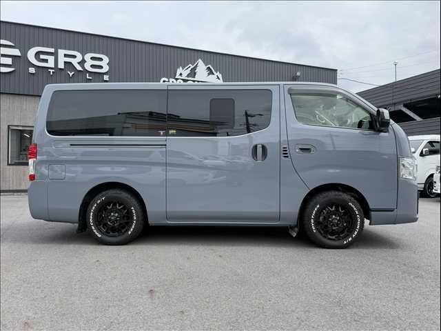 CARAVAN van 4WD