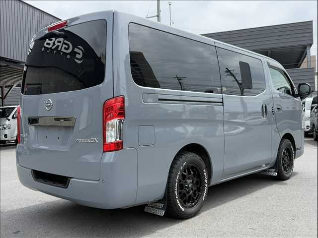 CARAVAN van 4WD