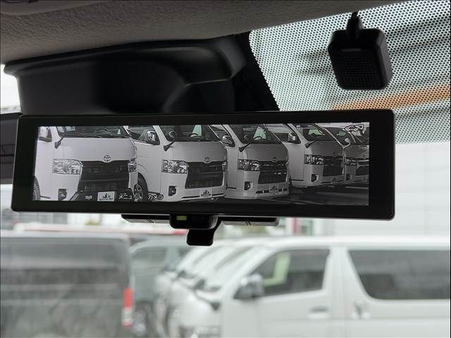 CARAVAN van 4WD