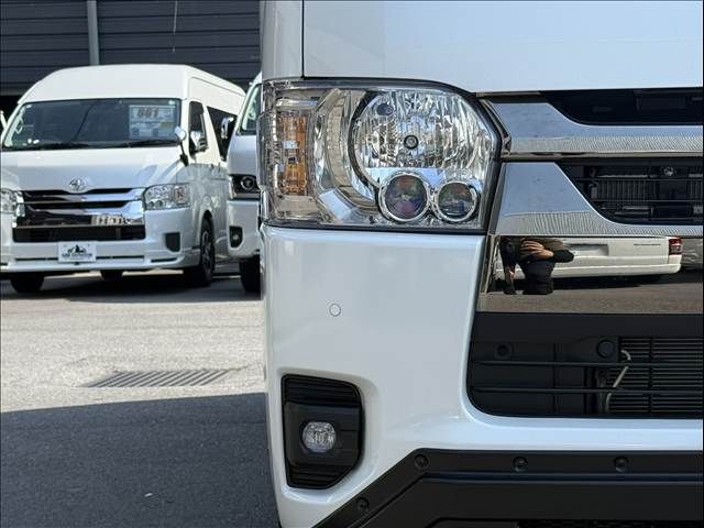 HIACE van 4WD