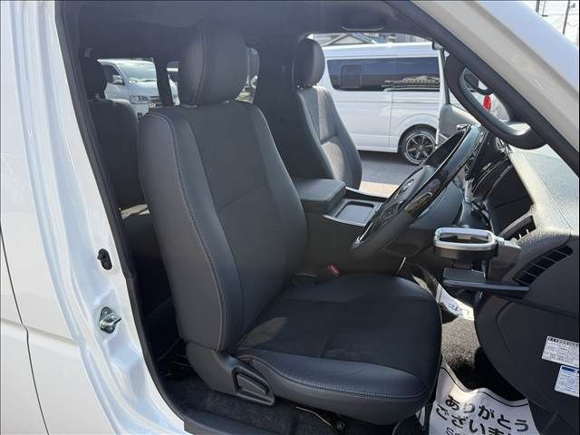 HIACE van 4WD