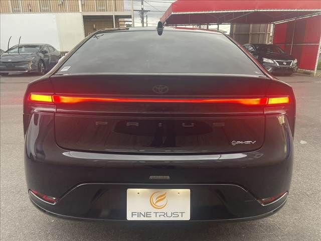 PRIUS PHV