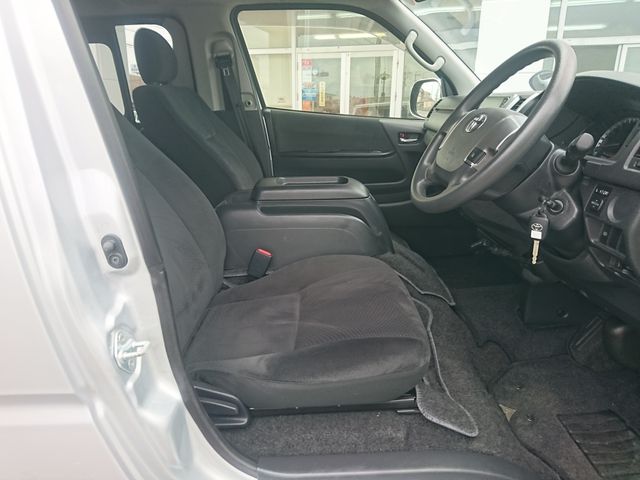 HIACE van 2WD