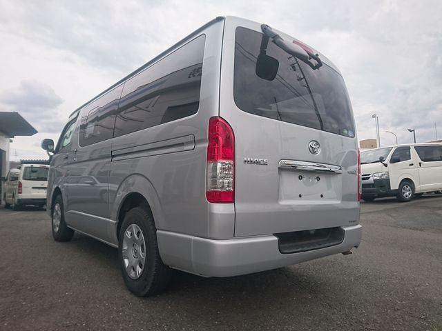 HIACE van 2WD