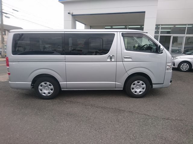 HIACE van 2WD