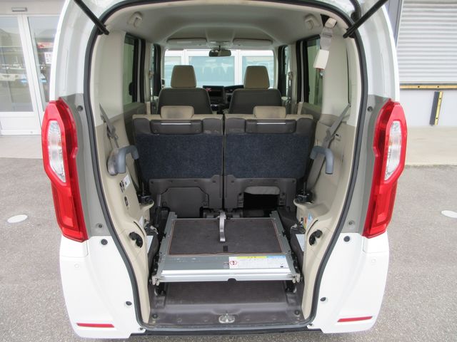 N BOX 4WD