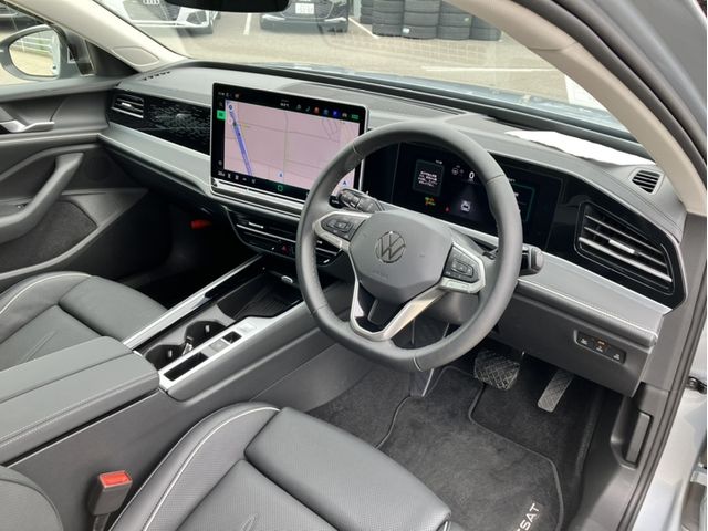 VOLKSWAGEN PASSAT wagon
