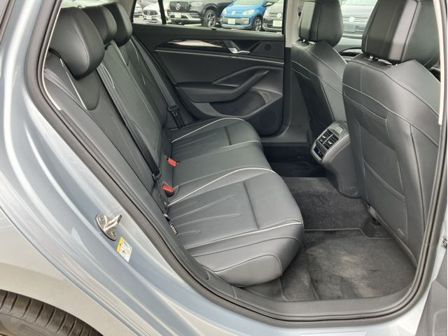 VOLKSWAGEN PASSAT wagon