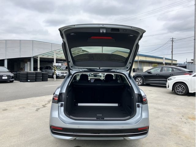VOLKSWAGEN PASSAT wagon