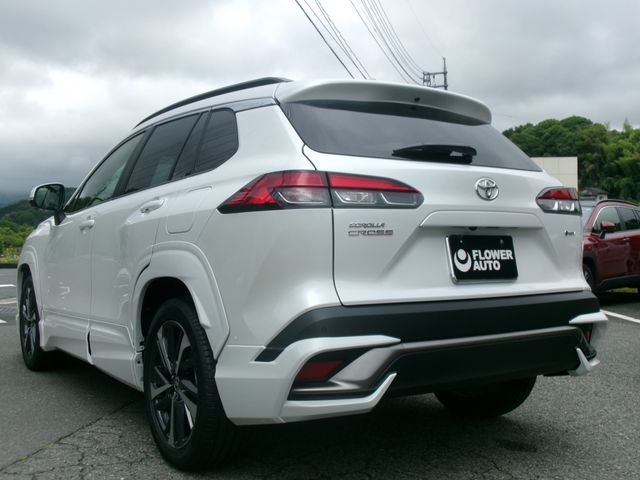 COROLLA CROSS HYBRID