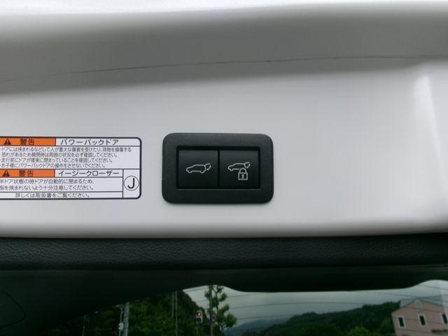 COROLLA CROSS HYBRID