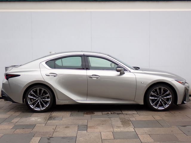 LEXUS IS300h
