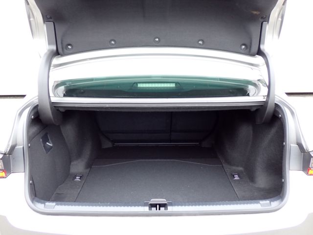LEXUS IS300h