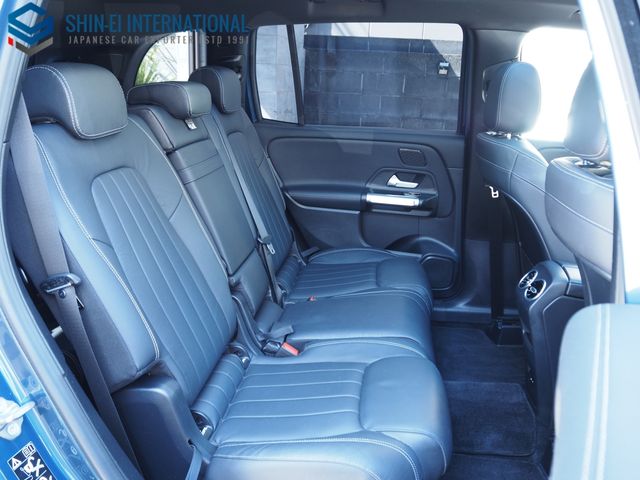 MERCEDES BENZ GLB