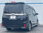 VOXY HYBRID