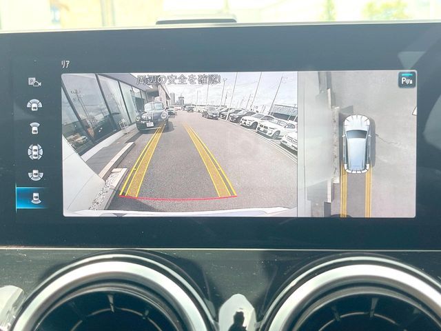 MERCEDES BENZ GLB