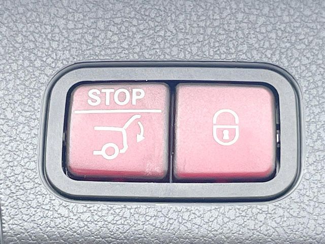 MERCEDES BENZ GLB