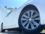 CROWN sedan hybrid