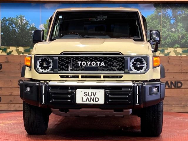 LANDCRUISER 70