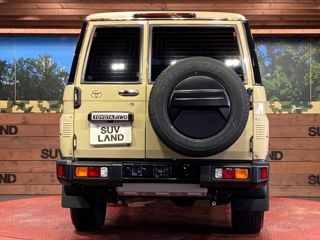 LANDCRUISER 70