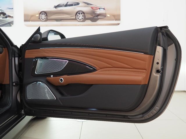 MASERATI GRANTURISMO