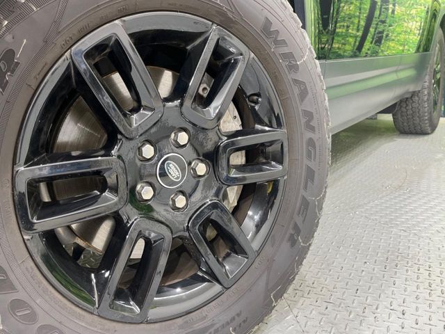 ROVER DEFENDER