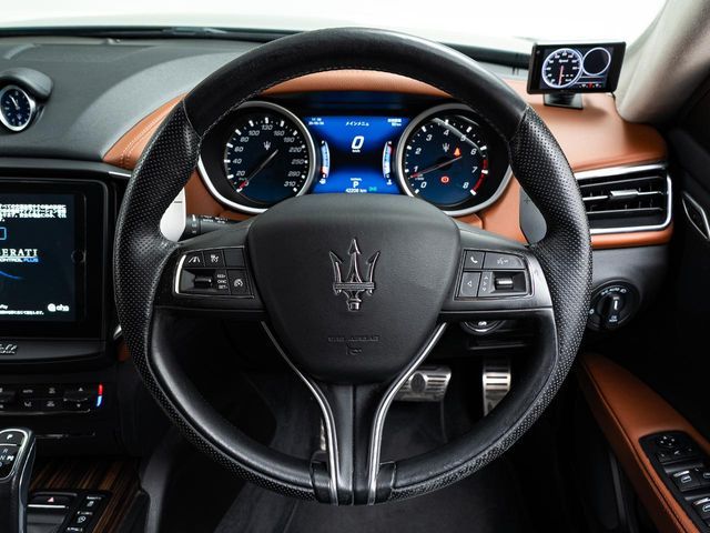 MASERATI GHIBLI Sedan