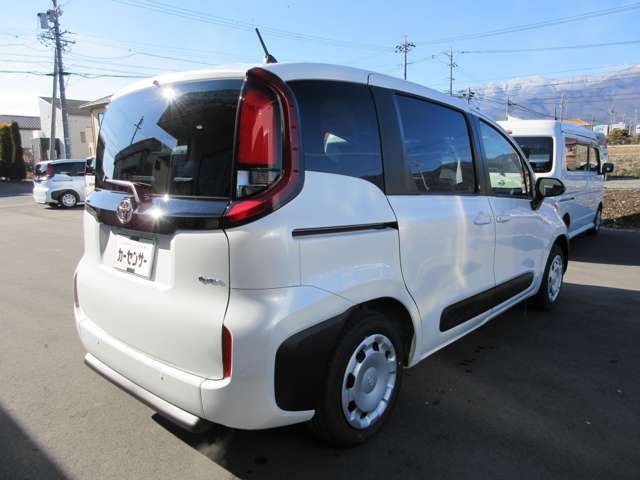 SIENTA HYBRID