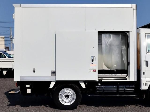 BONGO truck 2WD