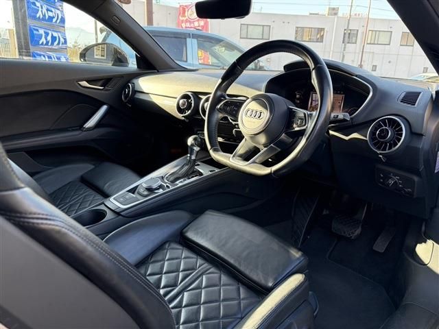 AUDI TT coupe