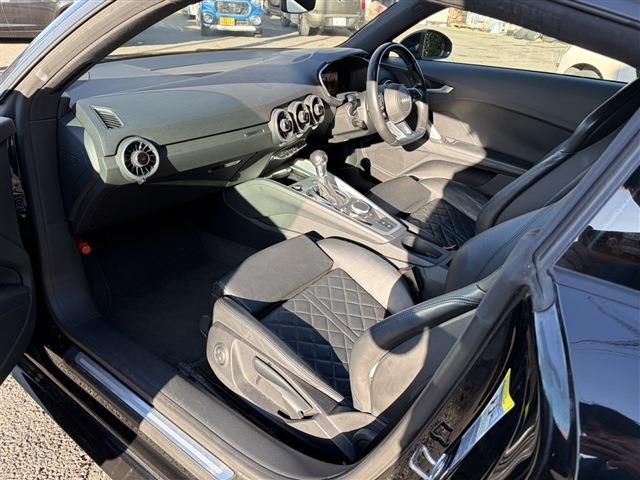 AUDI TT coupe