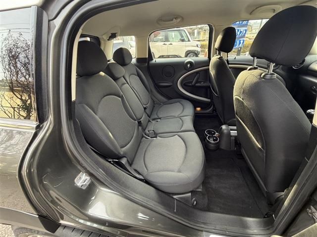 BMW MINI COOPER CROSSOVER
