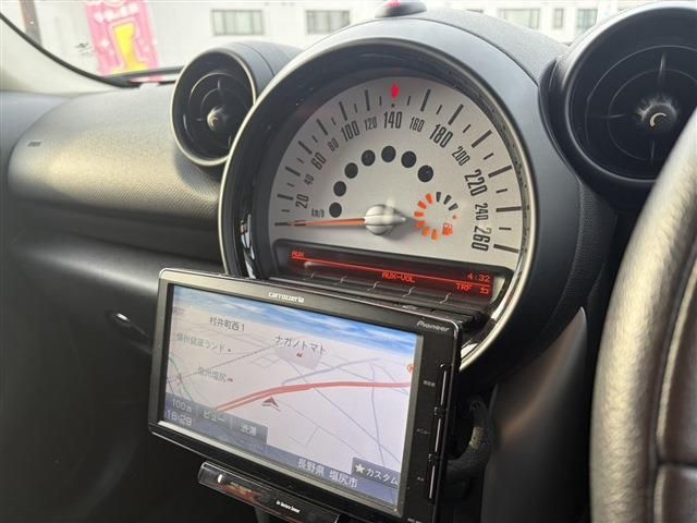 BMW MINI COOPER CROSSOVER