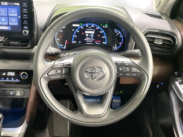 YARIS CROSS HYBRID