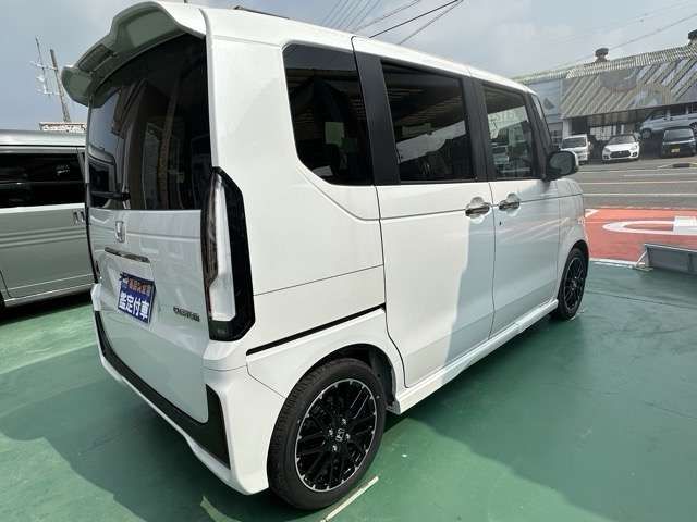 N BOX CUSTOM