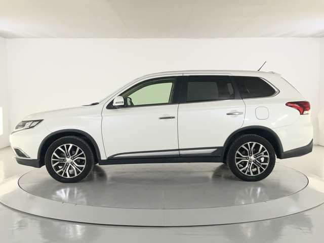 OUTLANDER 4WD