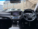 CROWN sedan hybrid