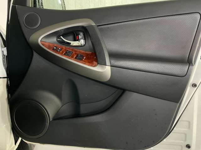 VANGUARD 2WD