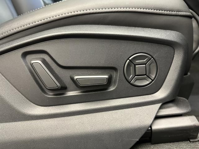 AUDI  Q7