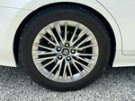 CROWN sedan hybrid