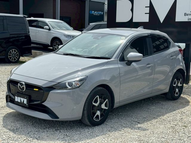 MAZDA2