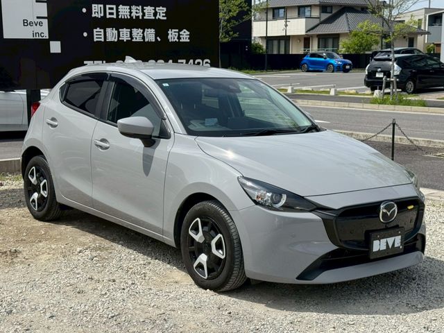 MAZDA2