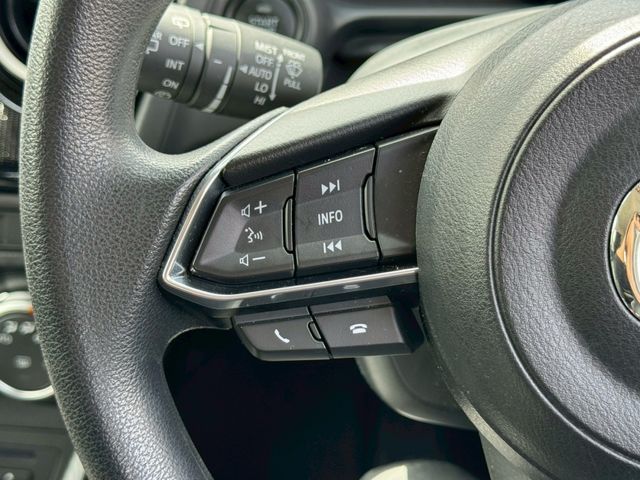 MAZDA2
