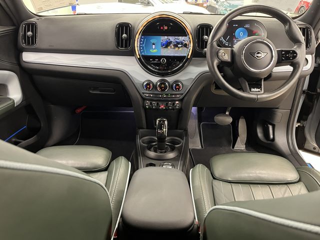 MINI COOPER D CROSSOVER