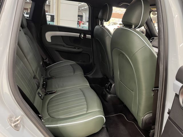 MINI COOPER D CROSSOVER