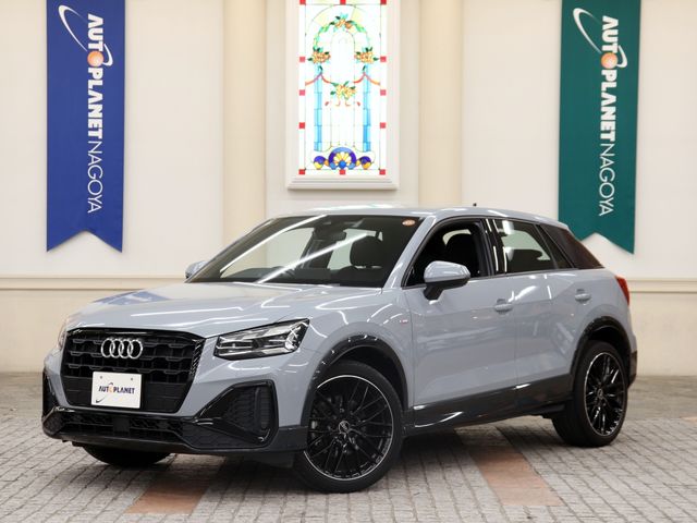 AUDI Q2