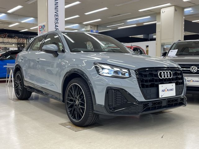 AUDI Q2